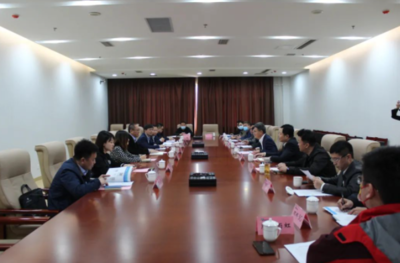 濟(jì)南市行政審批服務(wù)局(濟(jì)南市政務(wù)服務(wù)管理辦公室) 工作動態(tài) 濟(jì)南市行政審批服務(wù)局到天橋區(qū)開展集中服務(wù)企業(yè)&ldquo;五個一&rdquo;活動